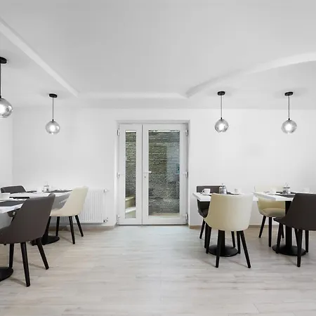 Hevizi Topark Iii Maganszallashely 住宿加早餐酒店